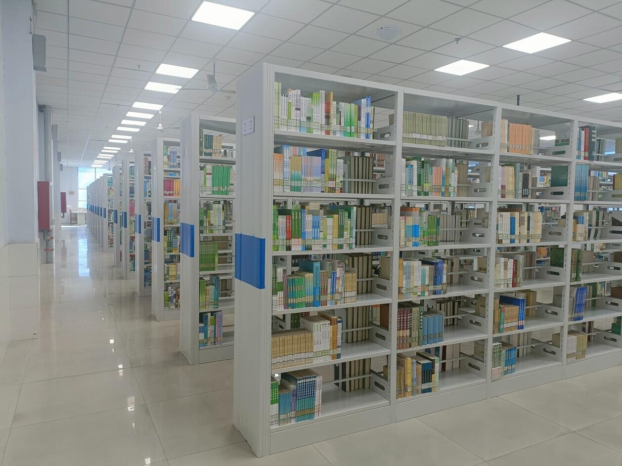 圖書館圓滿完成書籍驗收盤點與環境優化工作，全面提升管理服務水平